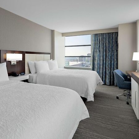 Hampton Inn Chicago Mccormick Place Εξωτερικό φωτογραφία