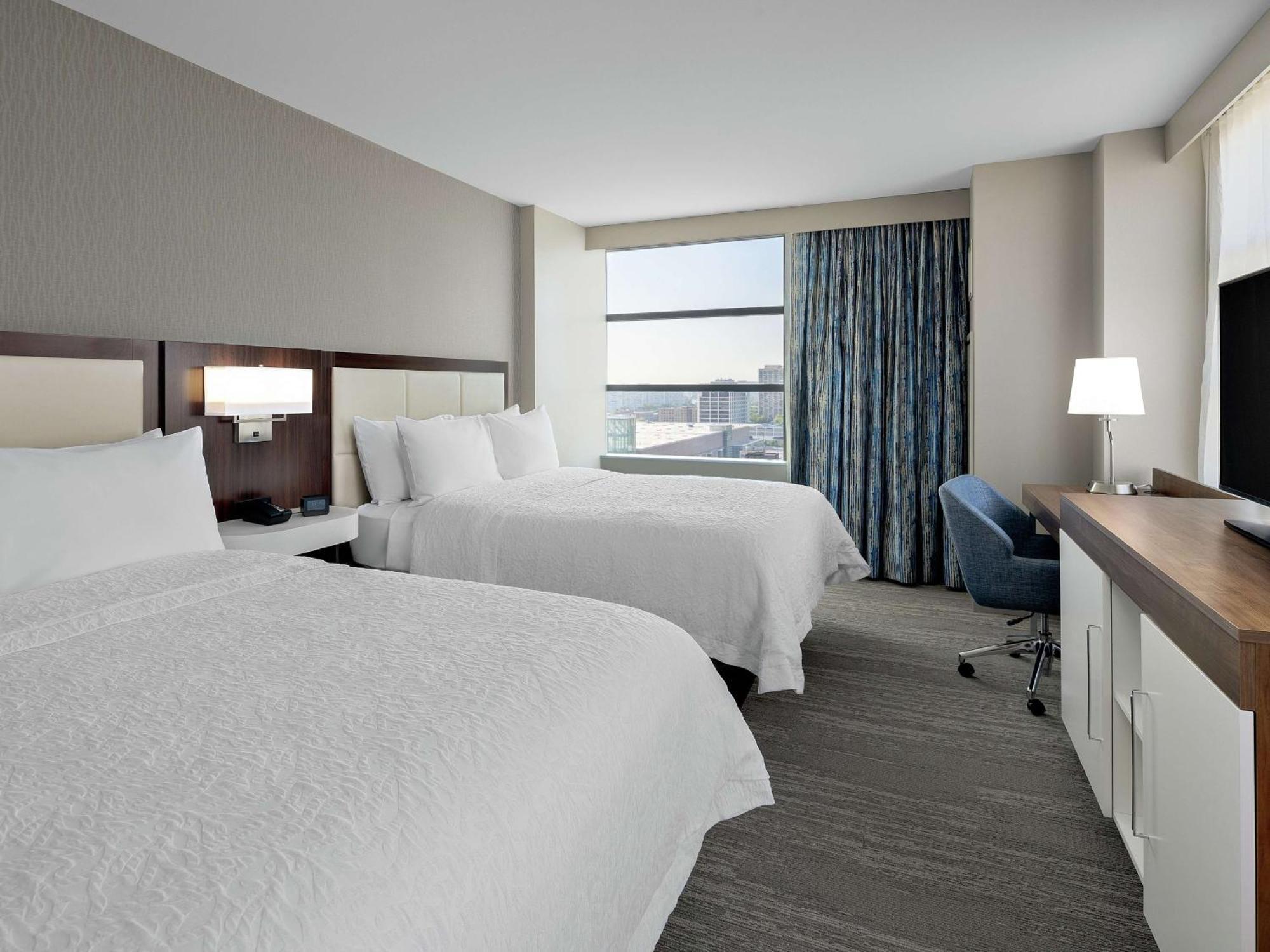 Hampton Inn Chicago Mccormick Place Εξωτερικό φωτογραφία